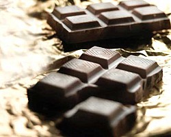 Шоколадът лекува кашлица по-добре от някои лекарства