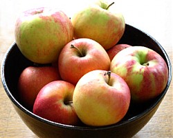 Ябълките: храната с най-много пестициди