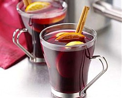 Топлите напитки помагат срещу простуда