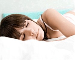 Прохладната температура в спалнята подобрява качеството на съня